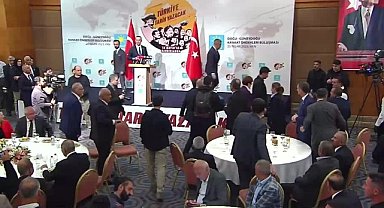 Akşener: "Mutsuz çocuklarımız yurt dışına gidiyor." 