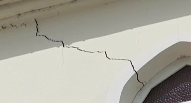 Edirne'nin Tayakadın köyündeki cami, depreme dayanıksız olduğu gerekçesiyle ibadete kapatıldı