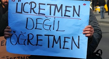 Ücretli öğretmenler kadro talebi ile Ankara Ulus’ta eylem yaptı: “Buraya alandan söz almaya geldik, atamayı bizlere verecek misiniz? söz istiyoruz, atama istiyoruz”