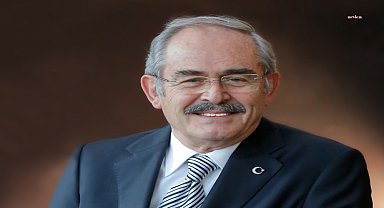 Yılmaz Büyükerşen: "Herkesin insan onuruna yaraşır bir şekilde çalışarak emeğinin karşılığını alacağı, bayram tadında 1 mayıslar temenni ediyorum"