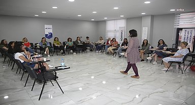 Adana'da 'Depremden Etkilenen Kız Çocuklarının ve Kadınların Güçlenmesi Projesi' yaşama geçirildi