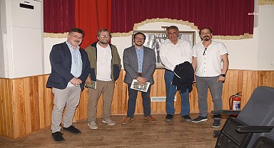 Akademisyen Emre Erol, Foça'nın tarihini anlattı