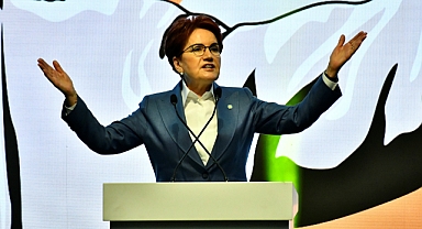 Akşener, Türkçüler Günü Şöleni'nde; “Hiçbirimiz işkence eden elin adını unutmadık ama söyleyemedik. Niye söyleyemedik?