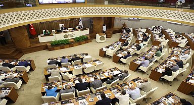 Antalya Büyükşehir Belediyesi ve ASAT'ın 2022 yılı mali yılı kesin hesapları oybirliğiyle kabul edildi