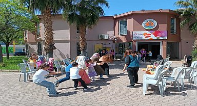 Atakum Belediyesi'nin depremzede vatandaşlar için yaşama geçirdiği 'Şehrimde Dört Hafta' projesi sürüyor 