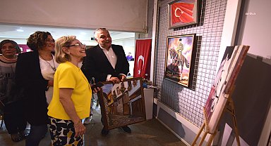 Atik ve Gümüş'ün karma resim sergisi, Bornova'da açıldı