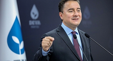 Babacan’dan genç seçmene çağrı: “Bugününüzün nasıl zarar gördüğünü ailenize anlatın”