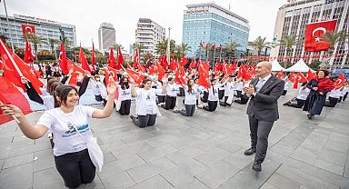 Başkan Soyer'den gençlere umut mesajı: "Unutmayın her gecenin mutlaka bir sabahı vardır"