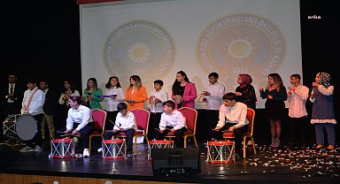 Bozüyük'te engelliler haftası dolayısıyla düzenlenen programa yoğun ilgi