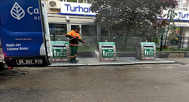 Çankaya Belediyesi ekipleri, ilçede temizlik çalışmalarına devam ediyor