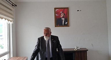 CHP Artvin İl Genel Meclisi Üyesi Şenol Çelik, Kemalpaşa'da yaşanan sorunlara dikkat çekti