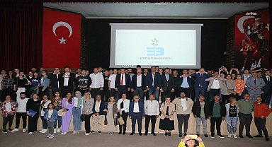 Edremit Belediye Başkanı Arslan, gençlerin sorularını yanıtladı