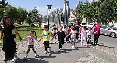 Efelerli öğrenciler, Aydın Arkeoloji Müzesi'ni gezdi