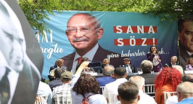 Efes Selçuk Belediye Başkanı Sengel, Tunç Soyer ile birlikte kent sokaklarında vatandaşlarla buluştu