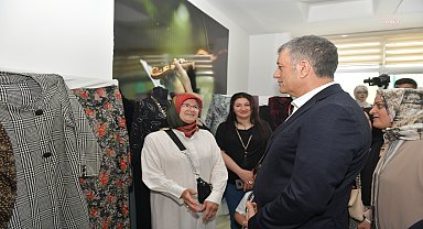 Esenyurt'ta kadınların ürettiği el emeği ürünler sergilendi