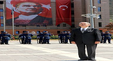 Eskişehir Büyükşehir Belediye Başkanı Yılmaz Büyükerşen'den 19 Mayıs mesajı