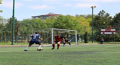 Eskişehir Büyükşehir Kadın Futbol Takımı, ligde adını Play-Offa yazdırdı