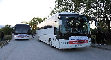 Eskişehir'de ikamet eden depremzedeler, 'Demokrasi yolculuğu' ile afet bölgesinde oy kullanacak
