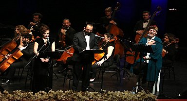 Halk Ozanı Yunus Emre, Eskişehir'de düzenlenen konserde anıldı