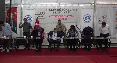 Hatay Büyükşehir Belediyesi'nden depremzedeler için iş birliği protokolü