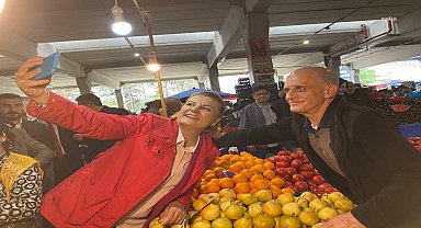 İzmit Belediye Başkanı Hürriyet, pazar esnafını ziyaret etti