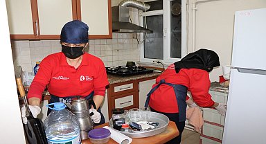 İzmit Belediyesi, evde temizlik hizmeti başlattı