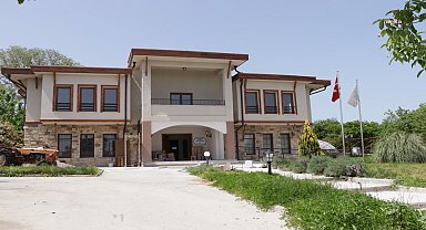 İzmit Belediyesi Manav Dernekleri Yerleşkesi'ndeki çalışmalarda sona gelindi