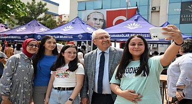 Karabağlar Belediyesi Sosyal Etkinlik Merkezi'nde Bahar Şenliği