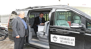 Karabağlar'da yurttaşlar vergi borçlarını mobil vezne aracıyla yapılandırabilecek 