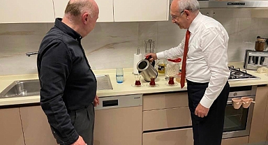 Kılıçdaroğlu: “Sevgili genç mütedeyyin kadınlar; Tüm haklarınızı 3-5 oya sattılar. Bay Kemal, asla kazanımlara dokunmaz”