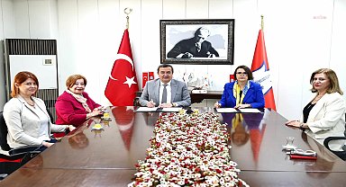 Konak Belediye Başkanı Batur: "Kadınların sadece iş hayatında değil, toplumun her alanında daha çok yer almasını destekliyoruz"