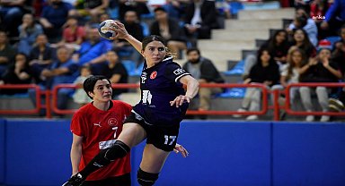 Konyaaltı Belediyesi Kadın Hentbol Takımı, Süper Lig'de 5 maçlık final serisine hazır