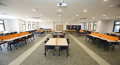 KÜÇÜKÇEKMECE BELEDİYESİ, YAPIMINI TAMAMLADIĞI GENÇLİK MERKEZİ'Nİ HİZMETE AÇTI