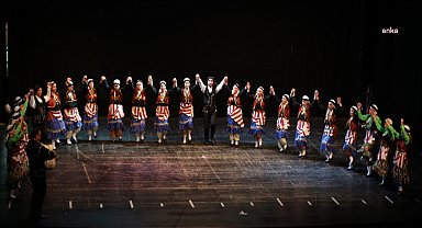 Küçükçekmece'de 'Halk oyunları festivali' düzenlendi