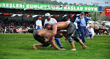 KUMLUCA YAĞLI PEHLİVAN GÜREŞLERİNİN ŞAMPİYONU İSMAİL BALABAN OLDU