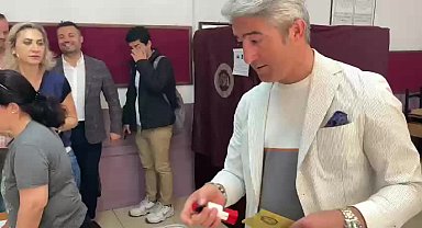 Marmaris Belediye Başkanı Oktay, oyunu kullandı