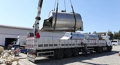 Menderes Belediyesi'nden Hataylı üreticiye süt tankı hibesi