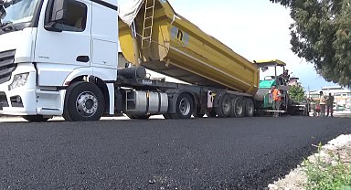 Mersin Büyükşehir Belediyesi'nden Tarsus Ferahim Şalvuz Mahallesi'nin yollarında iyileştirme çalışması