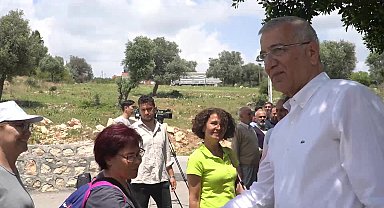 Mezitli Belediye Başkanı Tarhan, Toki'nin Bozön Mahallesi'ndeki kamulaştırma uygulaması hakkında halkı bilgilendirdi