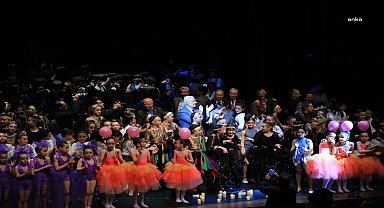 Muğla Büyükşehir Belediyesi Konservatuvarı öğrencilerinden 'Bir dünya dans film müzikleri ve dans gösterisi'