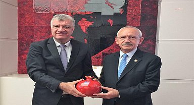 Narlıdere Belediye Başkanı Ali Engin'den seçim teşekkürü