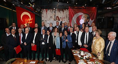 Narlıdere'de İzmir'e hizmet edenlere vefa gecesi