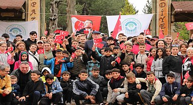 Odunpazarı Belediyesi'nden 19 Mayıs Atatürk'e saygı doğa yürüyüşü