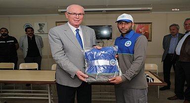 Odunpazarı Belediyesi, personelinin iş kıyafetini kendi atölyesinde üretiyor