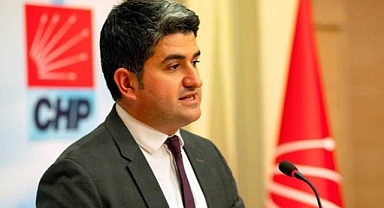 Onursal Adıgüzel: “Seçim sürecine zarar vermemek adına 2018 yılından bu yana sürdürdüğüm görevimden ayrılıyorum”