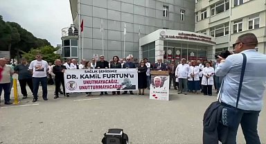 Samsun Tabip Odası 8 yıl önce öldürülen Doktor Kamil Furtun'u andı