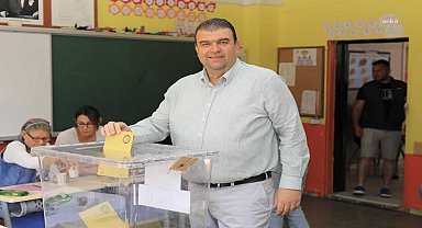 Seferihisar Belediye Başkanı Yetişkin'den sandık çağrısı: "Ülkemize baharları getirmek emek istiyor"
