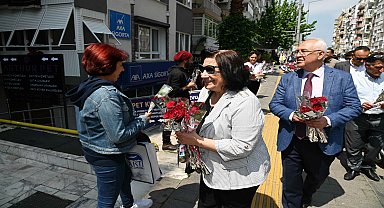 Selvitopu, çiftçi annelerin gününü çiçekle kutladı