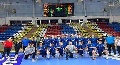 Seyhan Belediyespor Erkek Hentbol Takımı, Zeytinburnu Irmakspor'u mağlup etti