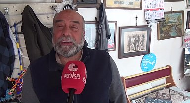 Sinop'ta ayakkabı boyacılığı yapan Mustafa Coşar; "150 liraya aldığım deri boyası 300 lira oldu. Gücümüz yetmiyor"